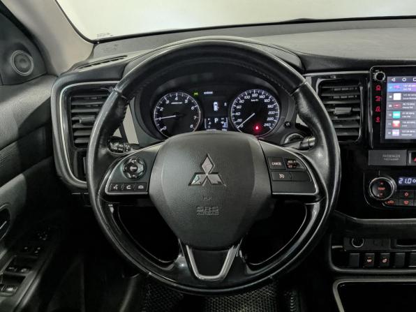Mitsubishi Outlander III Рестайлинг 2 с пробегом 2017 года, цена 1 860 000 рублей, 181072 км, внедорожник, Автокод Объявления