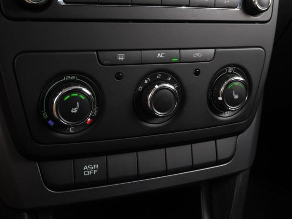 Skoda Yeti I с пробегом 2010 года, цена 849 000 рублей, 74440 км, внедорожник, Автокод Объявления