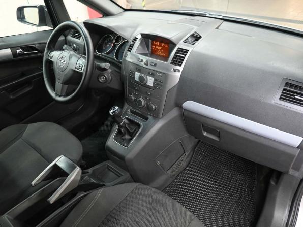 Opel Zafira B с пробегом 2006 года, цена 769 900 рублей, 251222 км, компактвэн, Автокод Объявления