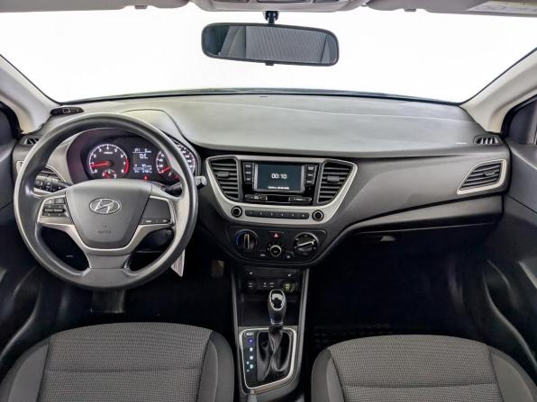 Hyundai Solaris I Рестайлинг с пробегом 2017 года, цена 1 030 000 рублей, 137985 км, седан, Автокод Объявления