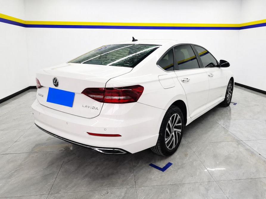 Volkswagen Lavida III Рестайлинг Ростов-на-Дону  - изображение 4