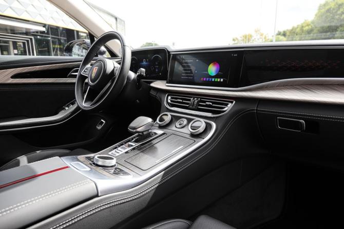 Hongqi H9 I с пробегом 2023 года, цена 4 700 000 рублей, 2800 км, седан, Автокод Объявления