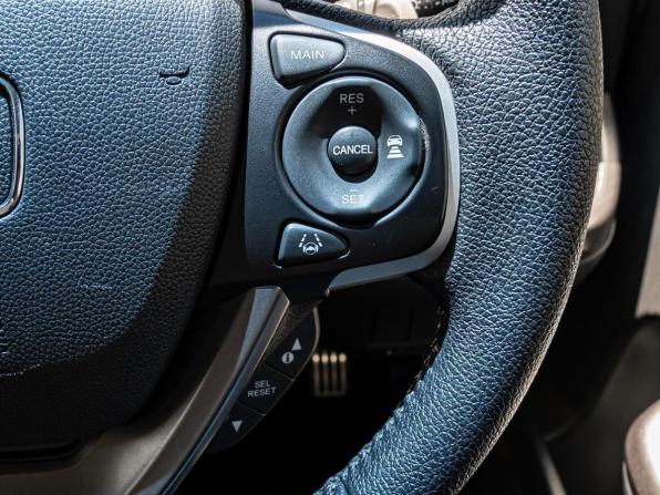 Honda Stepwgn V Рестайлинг с пробегом 2018 года, цена 2 450 000 рублей, 93367 км, минивэн, Автокод Объявления