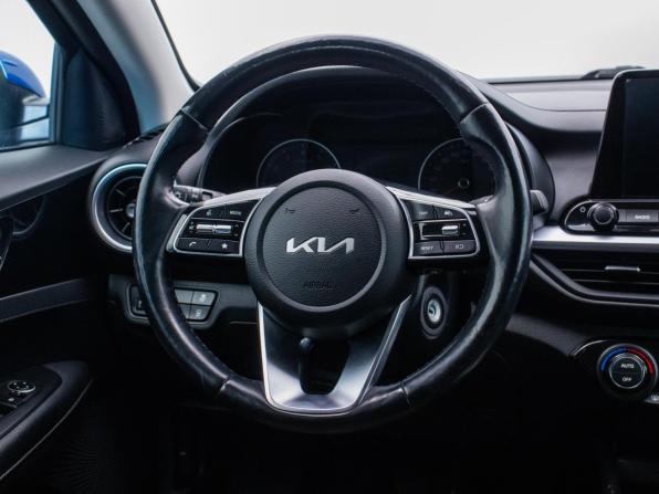 Kia Cerato IV Рестайлинг с пробегом 2021 года, цена 2 100 000 рублей, 76003 км, седан, Автокод Объявления