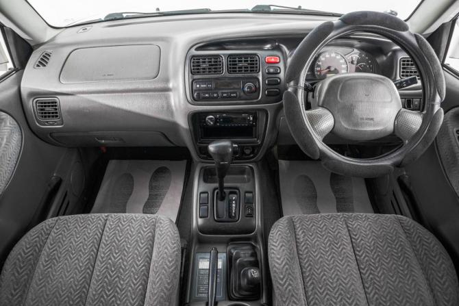 Suzuki Escudo II с пробегом 2001 года, цена 669 000 рублей, 192400 км, внедорожник, Автокод Объявления