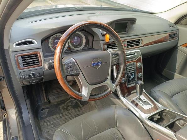 Volvo XC70 II с пробегом 2012 года, цена 1 349 000 рублей, 342102 км, универсал, Автокод Объявления