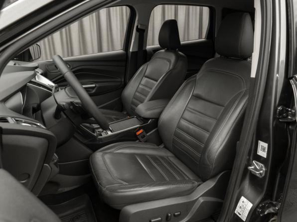 Ford Kuga II Рестайлинг с пробегом 2017 года, цена 1 680 000 рублей, 142915 км, внедорожник, Автокод Объявления