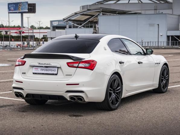 Maserati Ghibli III Рестайлинг с пробегом 2016 года, цена 3 200 000 рублей, 91975 км, седан, Автокод Объявления