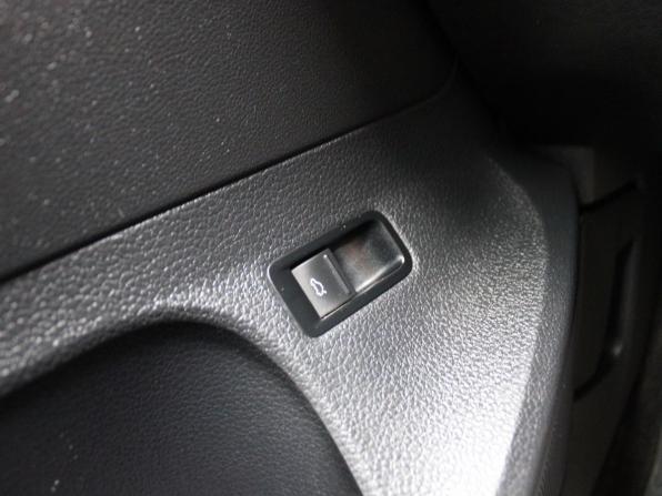 Volkswagen Polo V Рестайлинг с пробегом 2018 года, цена 1 299 000 рублей, 90970 км, седан, Автокод Объявления