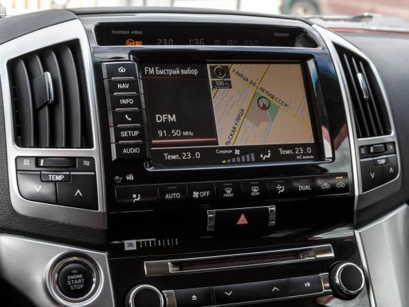Toyota Land Cruiser 200 Series Рестайлинг 1 с пробегом 2014 года, цена 3 850 000 рублей, 179652 км, внедорожник, Автокод Объявления