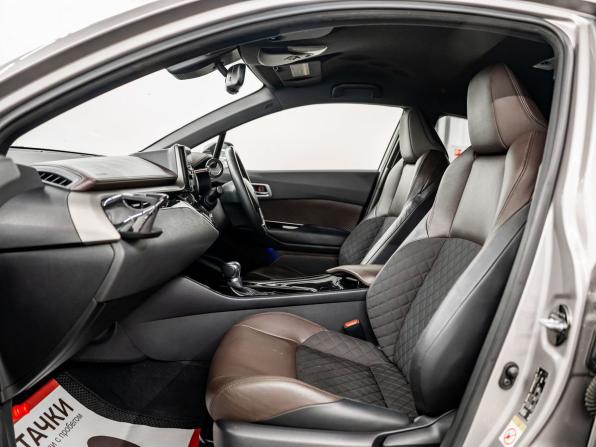Toyota C-HR I с пробегом 2017 года, цена 1 899 000 рублей, 141551 км, внедорожник, Автокод Объявления