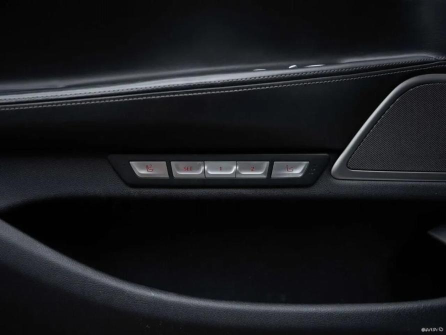 BMW 7 серии VI (G11/G12) Москва  - изображение 16