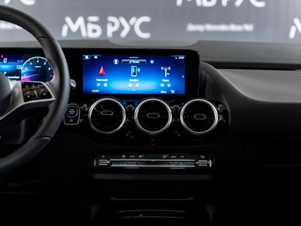 Новый Mercedes-Benz GLA II (H247) Рестайлинг 2025 года, цена 5 356 000 рублей, внедорожник, Автокод Объявления