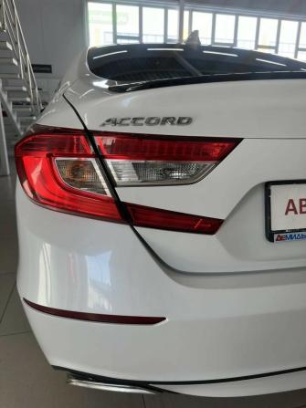 Honda Accord X с пробегом 2018 года, цена 2 080 000 рублей, 118000 км, седан, Автокод Объявления