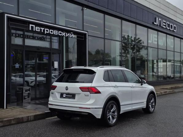 Volkswagen Tiguan II с пробегом 2017 года, цена 2 590 000 рублей, 179406 км, внедорожник, Автокод Объявления