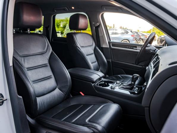 Volkswagen Touareg II Рестайлинг с пробегом 2016 года, цена 3 350 000 рублей, 92676 км, внедорожник, Автокод Объявления