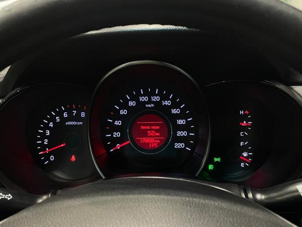 Kia Rio III Рестайлинг с пробегом 2016 года, цена 910 000 рублей, 175535 км, седан, Автокод Объявления