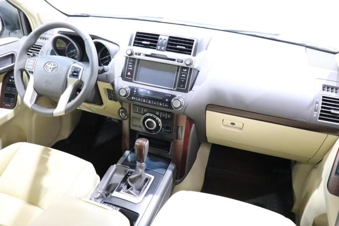 Toyota Land Cruiser Prado 150 Series Рестайлинг 1 с пробегом 2016 года, цена 4 780 000 рублей, 74709 км, внедорожник, Автокод Объявления