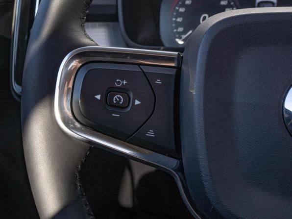 Volvo XC40 I с пробегом 2018 года, цена 2 200 000 рублей, 193732 км, внедорожник, Автокод Объявления