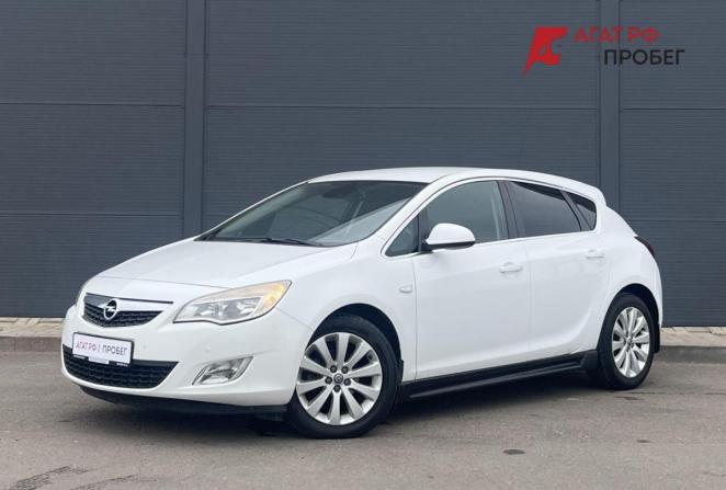 Opel Astra J