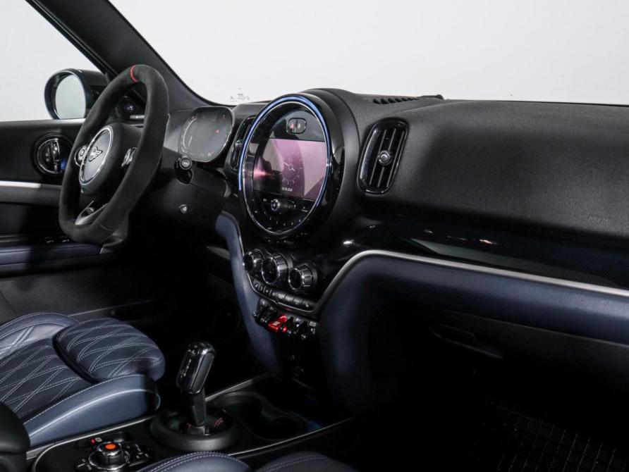 Mini Countryman II Рестайлинг Москва  - изображение 9