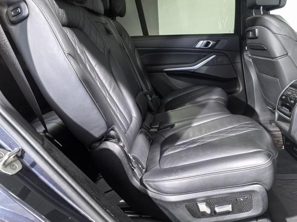 BMW X7 I (G07) с пробегом 2021 года, цена 8 499 990 рублей, 63809 км, внедорожник, Автокод Объявления