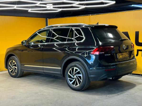 Volkswagen Tiguan II с пробегом 2018 года, цена 2 499 000 рублей, 146000 км, внедорожник, Автокод Объявления