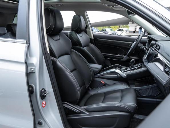 Geely Atlas Pro с пробегом 2023 года, цена 2 250 000 рублей, 52883 км, внедорожник, Автокод Объявления