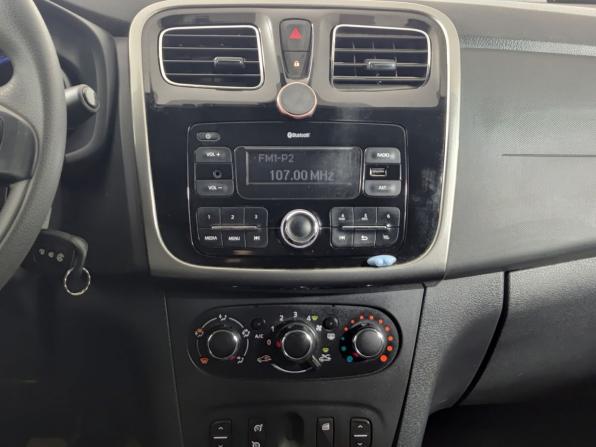 Renault Logan II с пробегом 2017 года, цена 665 000 рублей, 152064 км, седан, Автокод Объявления
