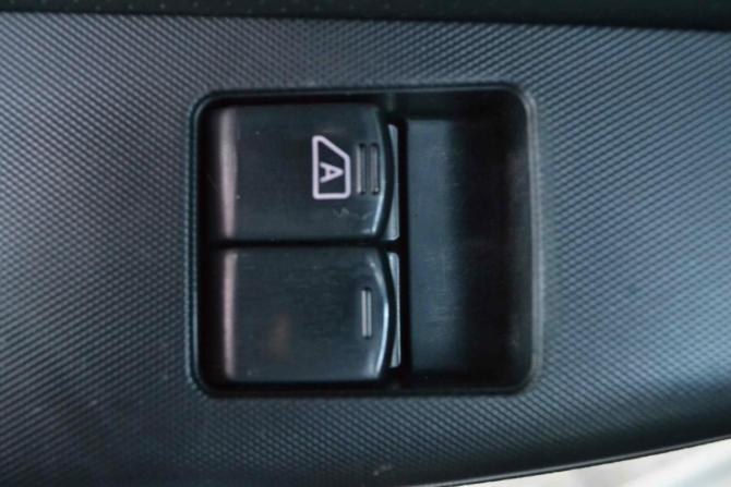Nissan Note I Рестайлинг с пробегом 2011 года, цена 590 000 рублей, 232088 км, хэтчбек, Автокод Объявления