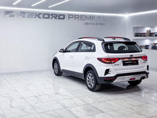 Kia Rio IV Рестайлинг с пробегом 2021 года, цена 1 649 000 рублей, 137000 км, хэтчбек, Автокод Объявления