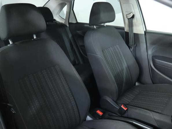 Volkswagen Polo V Рестайлинг с пробегом 2016 года, цена 849 000 рублей, 165555 км, седан, Автокод Объявления