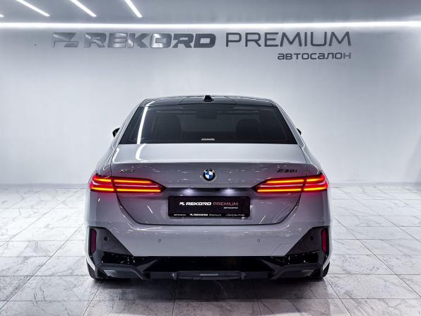 BMW 5 серии VIII (G60/G61/G68) с пробегом 2025 года, цена 7 900 000 рублей, 4097 км, седан, Автокод Объявления