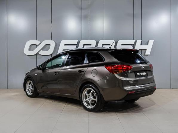 Kia Ceed II с пробегом 2013 года, цена 899 000 рублей, 245715 км, универсал, Автокод Объявления