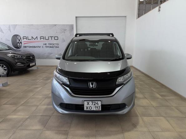 Honda Freed II с пробегом 2019 года, цена 1 600 000 рублей, 134000 км, компактвэн, Автокод Объявления
