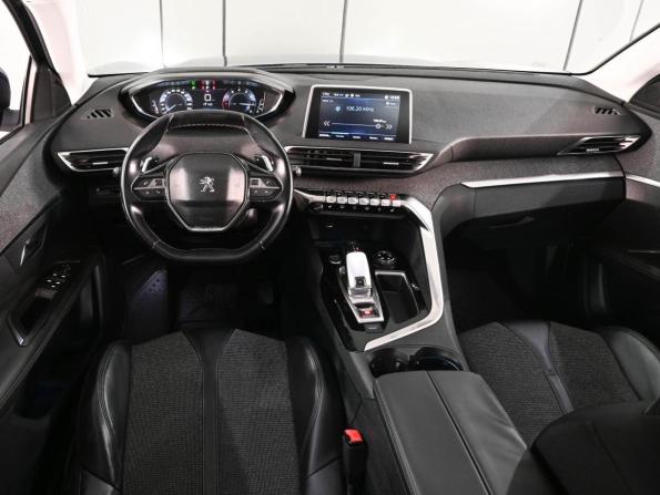 Peugeot 3008 II с пробегом 2018 года, цена 1 720 000 рублей, 149372 км, внедорожник, Автокод Объявления