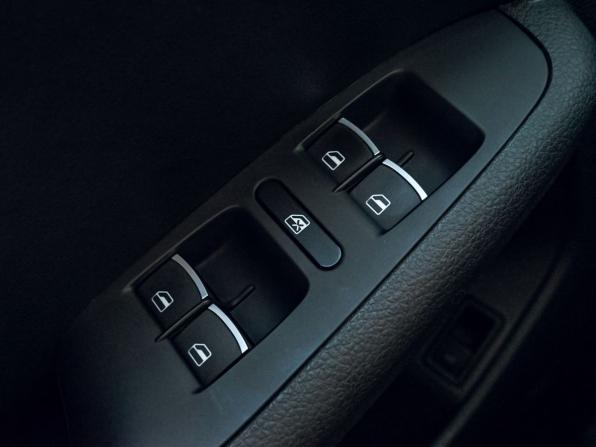 Volkswagen Jetta VI с пробегом 2014 года, цена 1 065 000 рублей, 164936 км, седан, Автокод Объявления