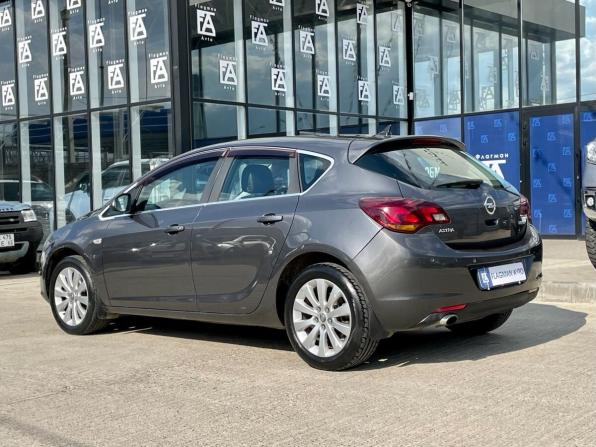 Opel Astra J с пробегом 2010 года, цена 695 000 рублей, 186540 км, хэтчбек, Автокод Объявления