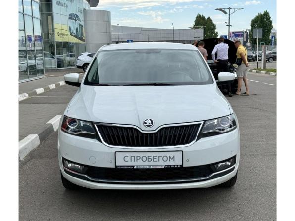 Skoda Rapid I Рестайлинг с пробегом 2019 года, цена 1 448 000 рублей, 56136 км, лифтбек, Автокод Объявления