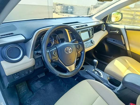 Toyota RAV4 IV (XA40) Рестайлинг с пробегом 2015 года, цена 2 029 000 рублей, 160000 км, внедорожник, Автокод Объявления