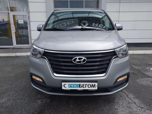 Hyundai H-1 II Рестайлинг 2 с пробегом 2020 года, цена 3 356 000 рублей, 250894 км, минивэн, Автокод Объявления