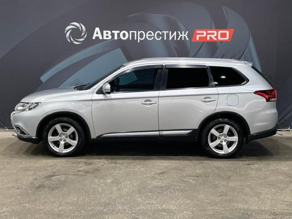 Mitsubishi Outlander III Рестайлинг 2 с пробегом 2015 года, цена 1 498 000 рублей, 237192 км, внедорожник, Автокод Объявления