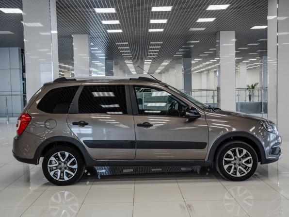 Lada (ВАЗ) Granta I Рестайлинг с пробегом 2021 года, цена 716 000 рублей, 82489 км, универсал, Автокод Объявления