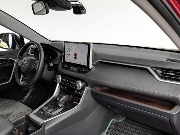 Toyota RAV4 V (XA50) с пробегом 2023 года, цена 3 690 000 рублей, 43405 км, внедорожник, Автокод Объявления
