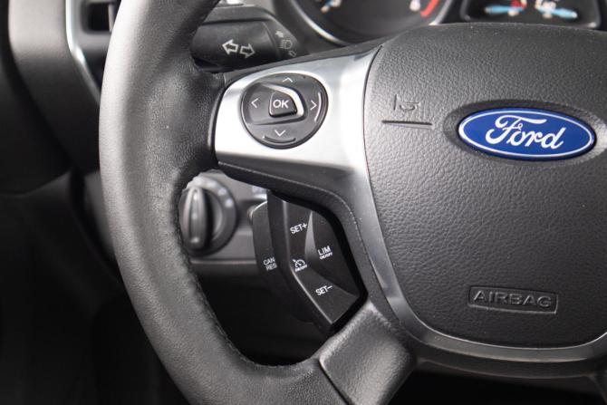 Ford Kuga II с пробегом 2013 года, цена 1 229 000 рублей, 199876 км, внедорожник, Автокод Объявления