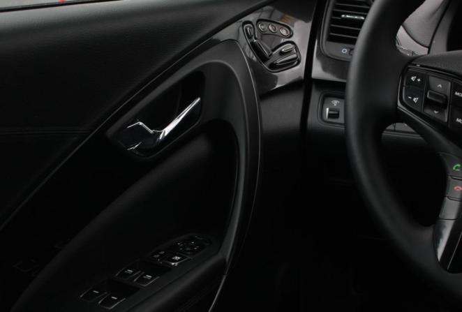 Hyundai Grandeur V с пробегом 2014 года, цена 1 725 000 рублей, 212047 км, седан, Автокод Объявления
