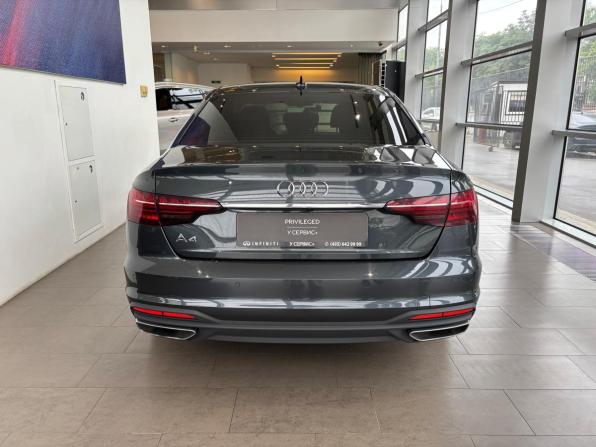 Audi A4 V (B9) Рестайлинг с пробегом 2021 года, цена 3 130 000 рублей, 47056 км, седан, Автокод Объявления