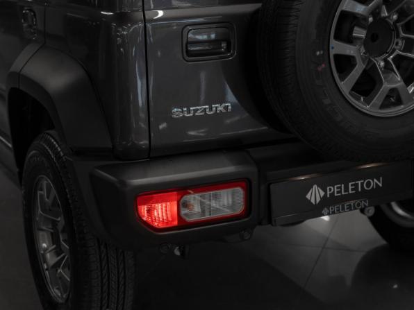 Suzuki Jimny IV с пробегом 2025 года, цена 3 950 000 рублей, 50 км, внедорожник, Автокод Объявления