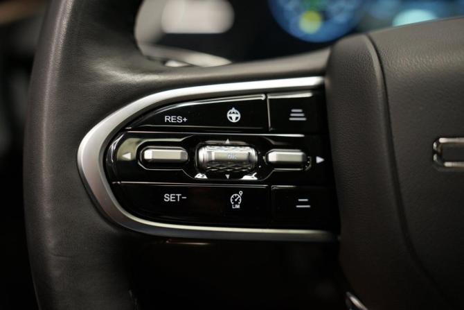 Omoda C5 I с пробегом 2023 года, цена 1 777 000 рублей, 38812 км, внедорожник, Автокод Объявления