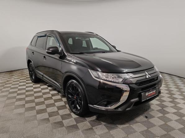 Mitsubishi Outlander III Рестайлинг 3 с пробегом 2021 года, цена 1 899 000 рублей, 191851 км, внедорожник, Автокод Объявления